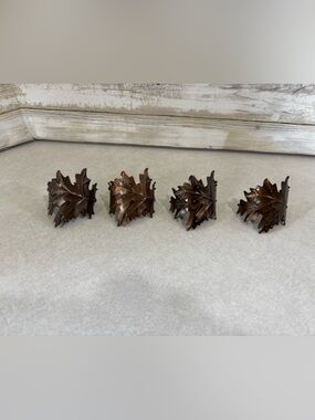 4pc metal copper coloured Maple leaf napkin rings